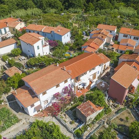 L'Ogliera Appartamenti Dell'Aia Pomonte Exteriér fotografie